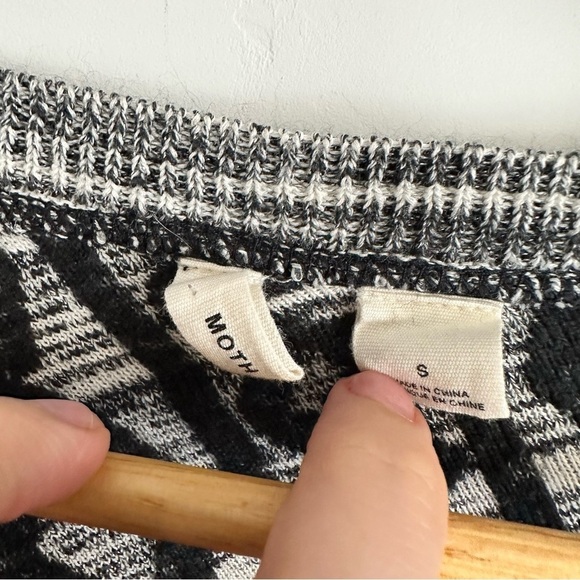 Moth Sweater Dress Size: S - Picture 4 of 4